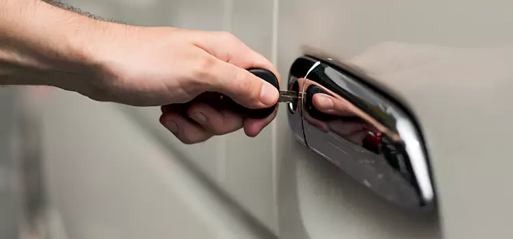 Why Choose Our Auto Locksmith Team in Santa Monica, CA?